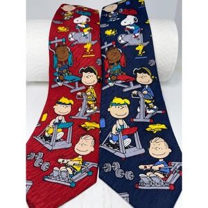 Peanuts Charlie Brown and Gang Fitness Gym Workout Necktie Red Blue Set